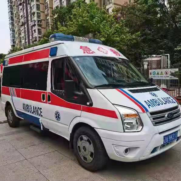 海尾镇长途救护车护送病人返乡